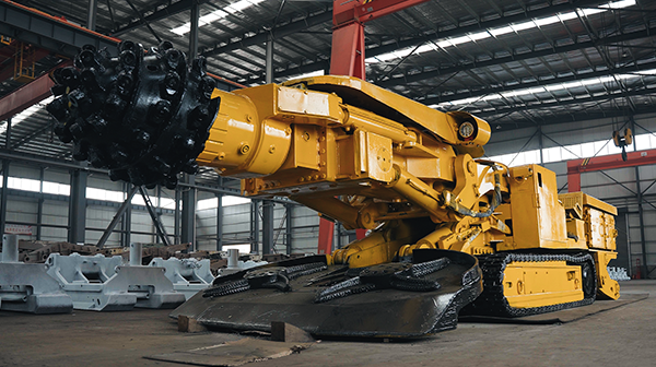 掘进机.png